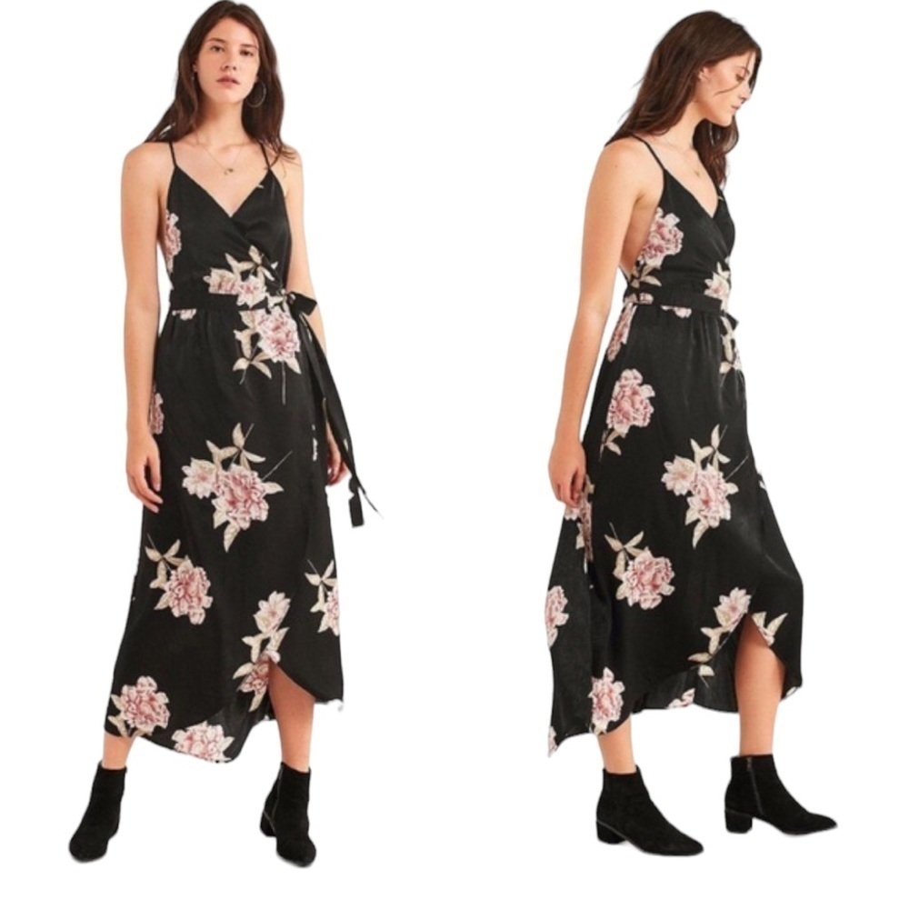 Urban Outfitters Floral Wrap Maxi Dress Size S NEW‎ Wedding Guest Coquette Fairy